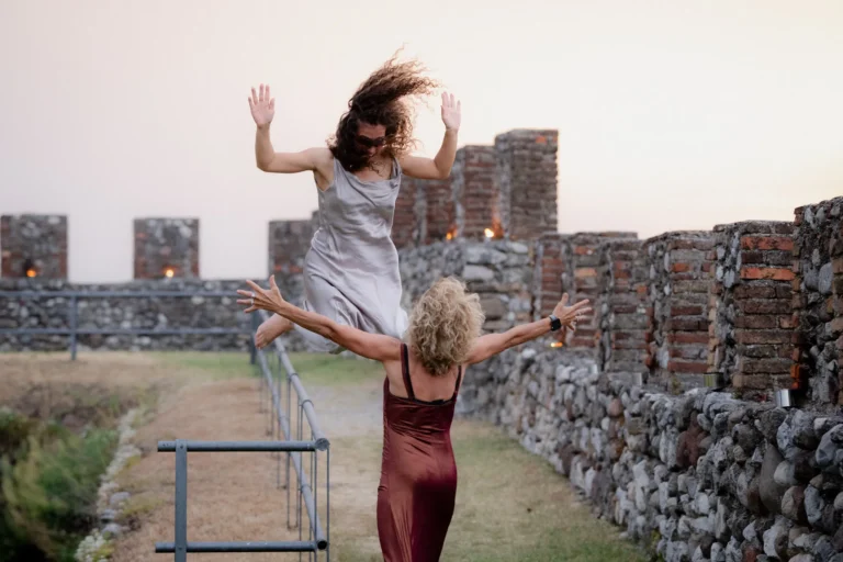 Come scegliere un fotografo di matrimonio che sappia raccontare davvero il vostro giorno